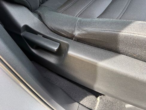 Used 2018 Honda CR-V EX image 43