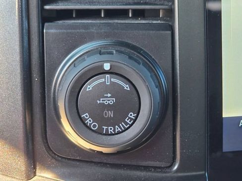 Used 2023 Ford F150 Lariat w/ Equipment Group 502A High AWD/4WD image 18