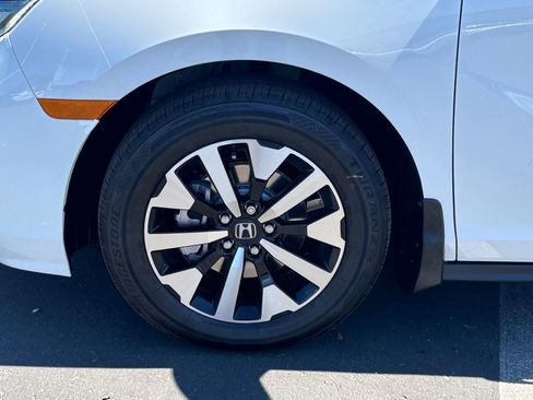 New 2026 Honda Odyssey EX-L image 5