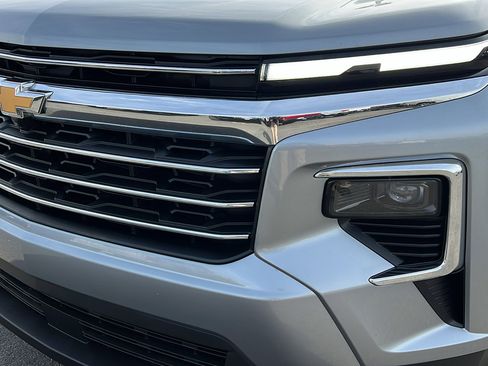 Certified 2024 Chevrolet Traverse LT image 9