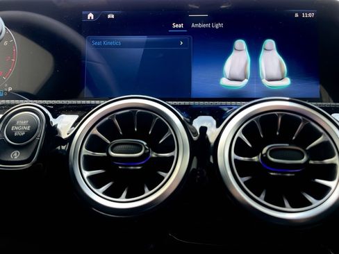 Certified 2025 Mercedes-Benz CLA 250 4MATIC image 32