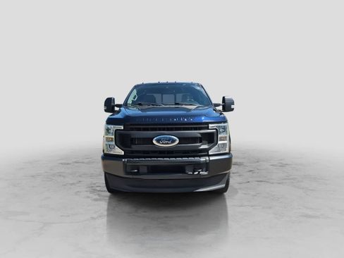 Used 2022 Ford F350 XL w/ Power Equipment Group AWD/4WD image 3