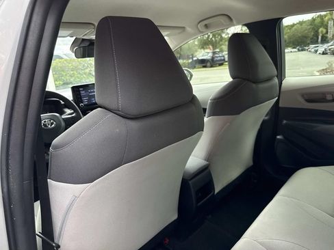 Used 2022 Toyota Corolla LE FWD image 13