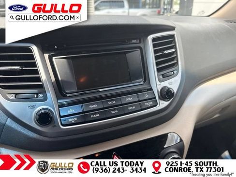 Used 2017 Hyundai Tucson Sport FWD image 5