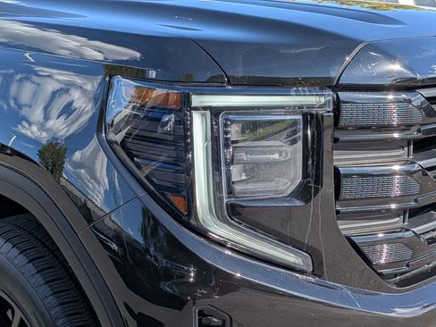 Used 2026 GMC Sierra 1500 Elevation AWD/4WD image 11