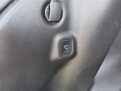 Used 2022 Jeep Compass Latitude w/ Convenience Group image 28