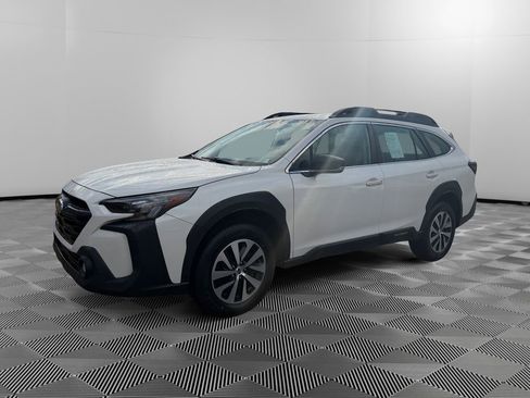 Certified 2024 Subaru Outback image 3