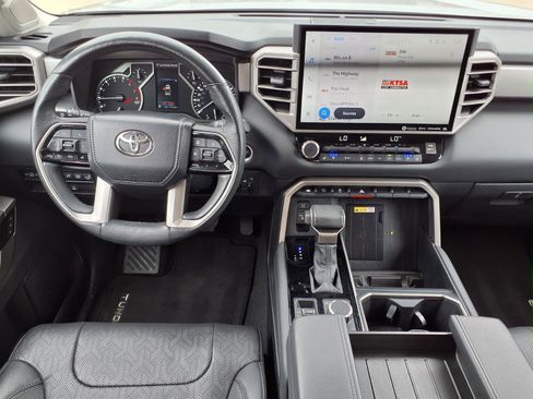 Used 2023 Toyota Tundra Limited AWD/4WD image 12