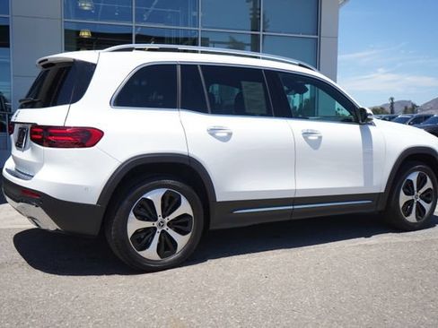Used 2026 Mercedes-Benz GLB 250 image 9