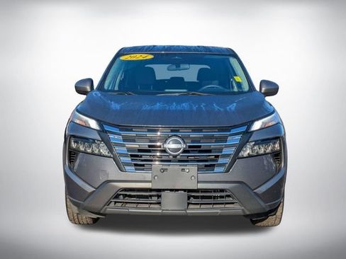 Used 2024 Nissan Rogue SV AWD/4WD image 9