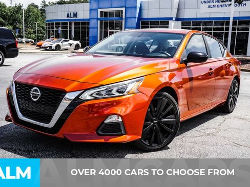 Used 2019 Nissan Altima 2.5 SR FWD image 2