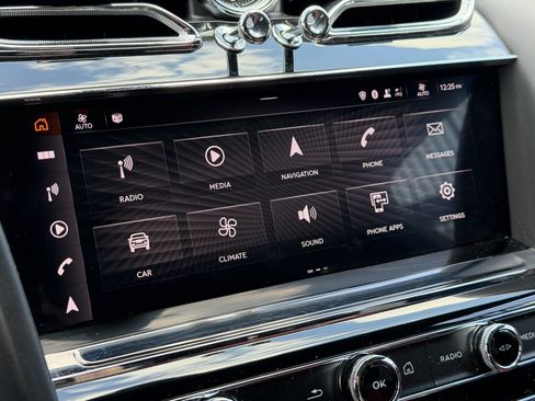 Certified 2023 Bentley Bentayga AWD/4WD image 24