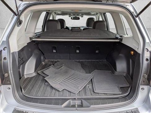 Used 2015 Subaru Forester 2.5i Touring w/ Eyesight & Navigation System image 6