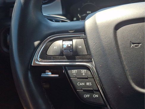 Used 2021 Lincoln Nautilus AWD w/ Equipment Group 101A image 19