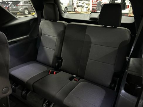 Used 2023 Chevrolet Traverse LT w/ Midnight/Sport Edition AWD/4WD image 28