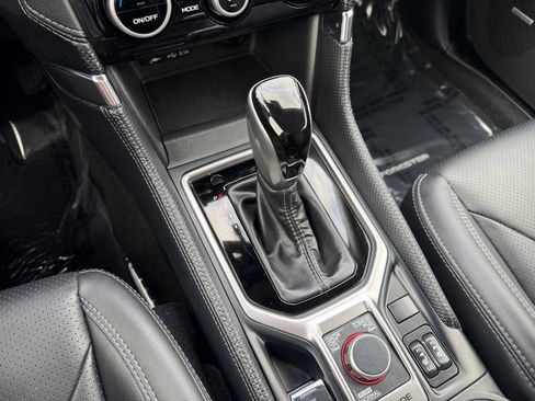 Used 2024 Subaru Forester Limited image 29