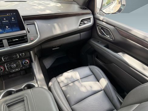 Used 2023 Chevrolet Tahoe Z71 w/ Luxury Package image 29