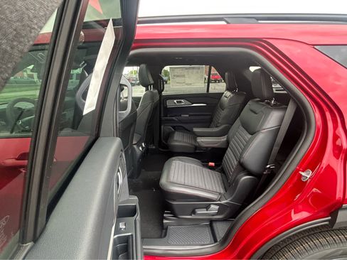 New 2026 Ford Explorer ST-Line AWD/4WD image 12