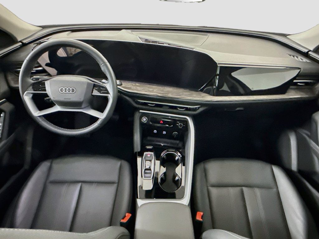 Certified 2025 Audi Q5 Premium w/ Convenience Package AWD/4WD image 13
