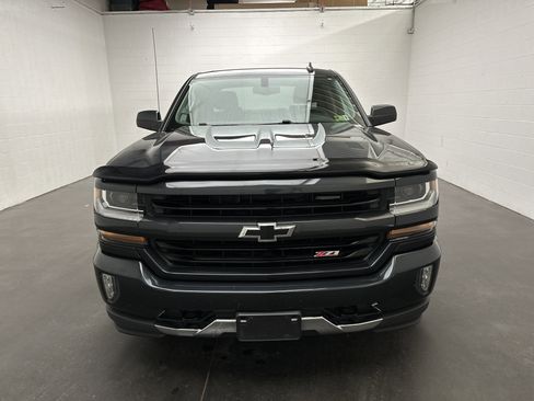 Used 2018 Chevrolet Silverado 1500 LT w/ All Star Edition AWD/4WD image 3