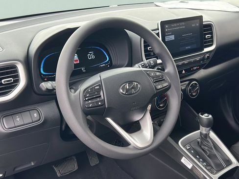 New 2026 Hyundai Venue SE image 13