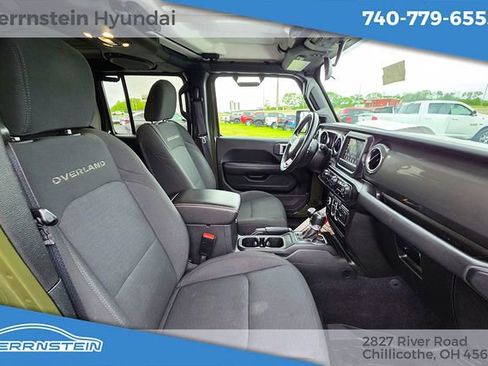 Used 2021 Jeep Gladiator Overland w/ Cold Weather Group AWD/4WD image 23