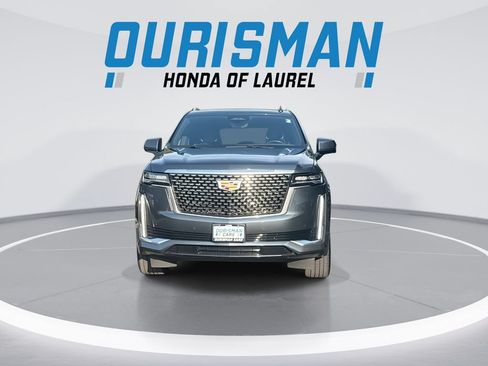 Used 2021 Cadillac Escalade Premium Luxury AWD/4WD image 3