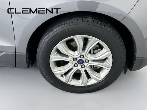 Certified 2022 Ford Edge Titanium image 35