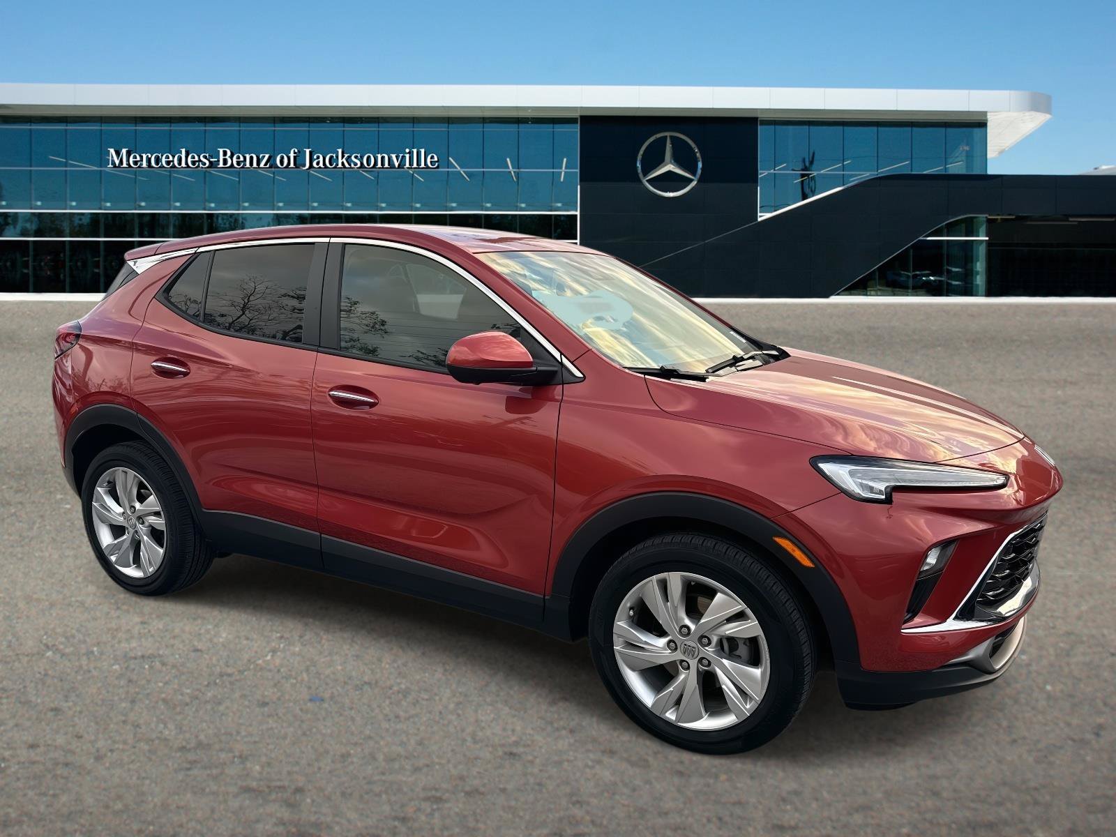Used 2024 Buick Encore GX Preferred w/ Advanced Technology Package FWD image 1