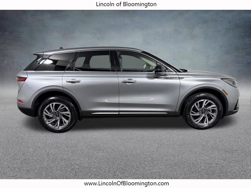 Used 2023 Lincoln Corsair AWD w/ Equipment Group 101A image 7