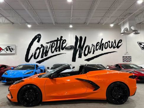 Used 2023 Chevrolet Corvette Stingray Premium Conv w/ Battery Protection Package RWD image 2