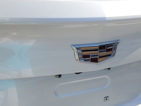 Used 2023 Cadillac XT4 Premium Luxury image 29