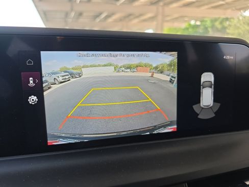 Certified 2025 Kia Seltos EX w/ EX Sunroof Package FWD image 13