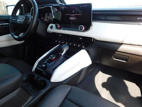 Used 2023 GMC Canyon AT4X AWD/4WD image 24
