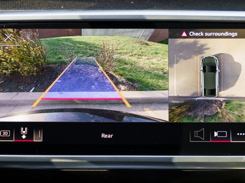 Used 2022 Audi RS 7 Sportback w/ Black Optic Package image 16