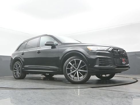 Used 2023 Audi Q7 3.0T Premium Plus w/ Premium Plus Package AWD/4WD image 29