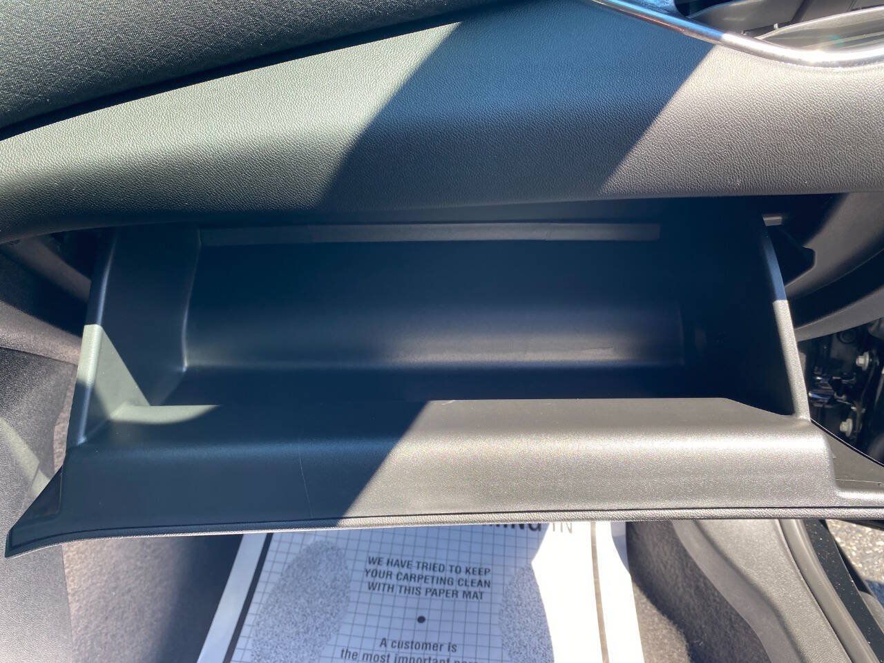 Used 2019 Chevrolet Malibu Hybrid FWD image 32