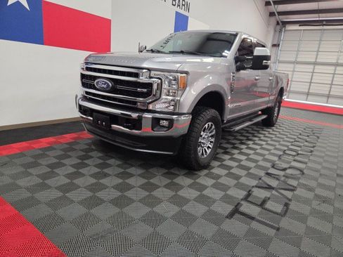 Used 2020 Ford F250 Lariat w/ Lariat Value Package AWD/4WD image 4