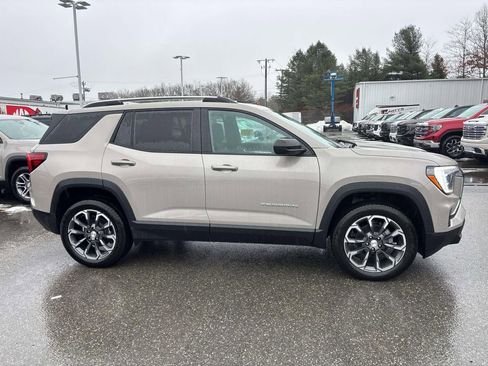 New 2026 GMC Terrain Elevation w/ Elevation Premium Package image 2