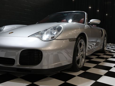 Used 2004 Porsche 911 Turbo AWD/4WD image 22