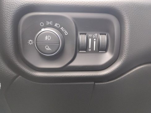 Used 2020 RAM 3500 Laramie image 48