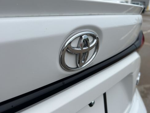 Certified 2024 Toyota Corolla SE FWD image 8