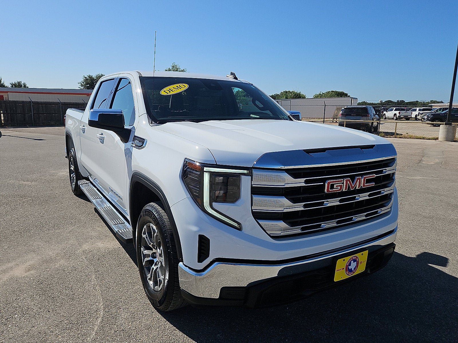 New 2026 GMC Sierra 1500 SLE RWD image 7