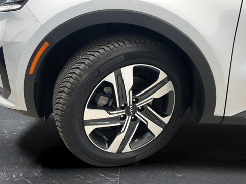 Used 2024 Kia Sorento EX w/ Panoramic Sunroof Package AWD/4WD image 38
