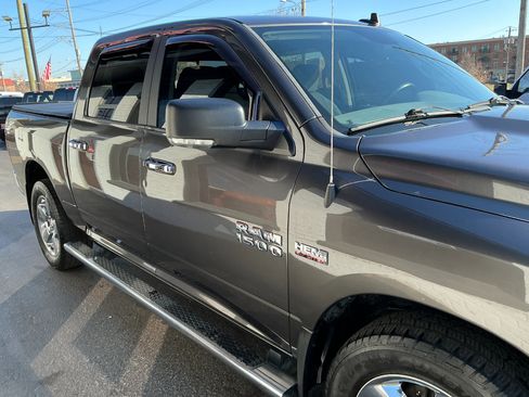 Used 2017 RAM 1500 Big Horn image 28