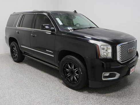 Used 2016 GMC Yukon Denali w/ Open Road Package image 4
