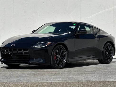 Certified 2025 Nissan Z Performance w/ Floor Mat Package image 9