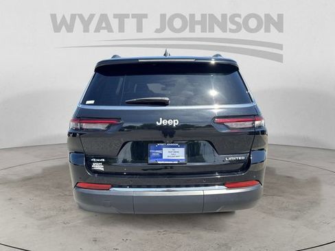 Used 2024 Jeep Grand Cherokee L Limited AWD/4WD image 4