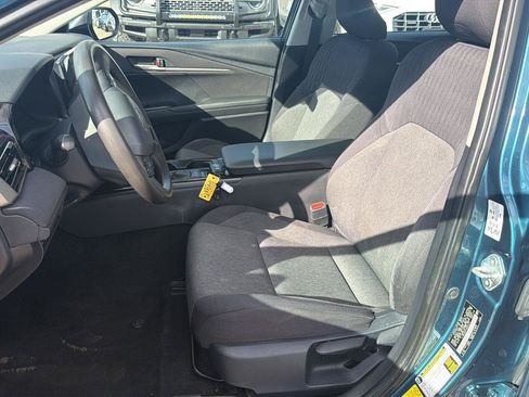 Used 2025 Toyota Camry LE FWD image 10