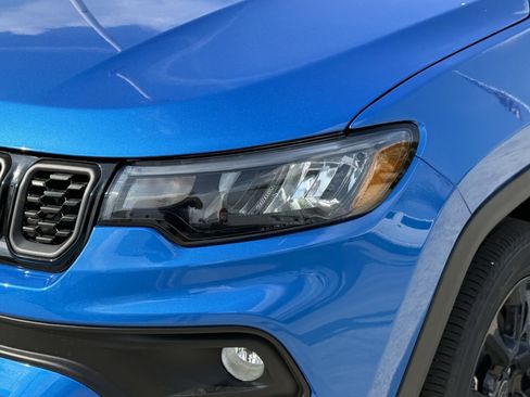 New 2026 Jeep Compass Latitude image 8